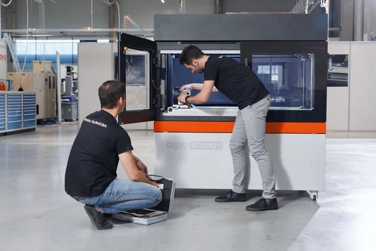 Considerations for Purchasing a Large-Format 3D Printer
