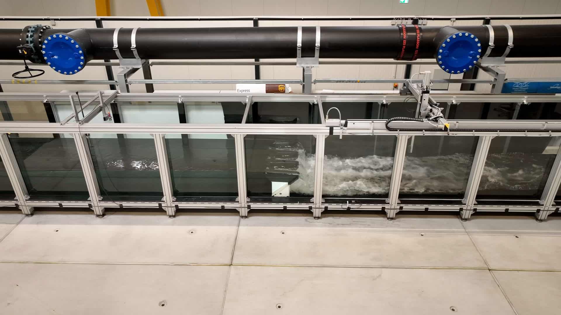 3D Printed Weir in Hydraulics Lab at Helmut Schmidt University