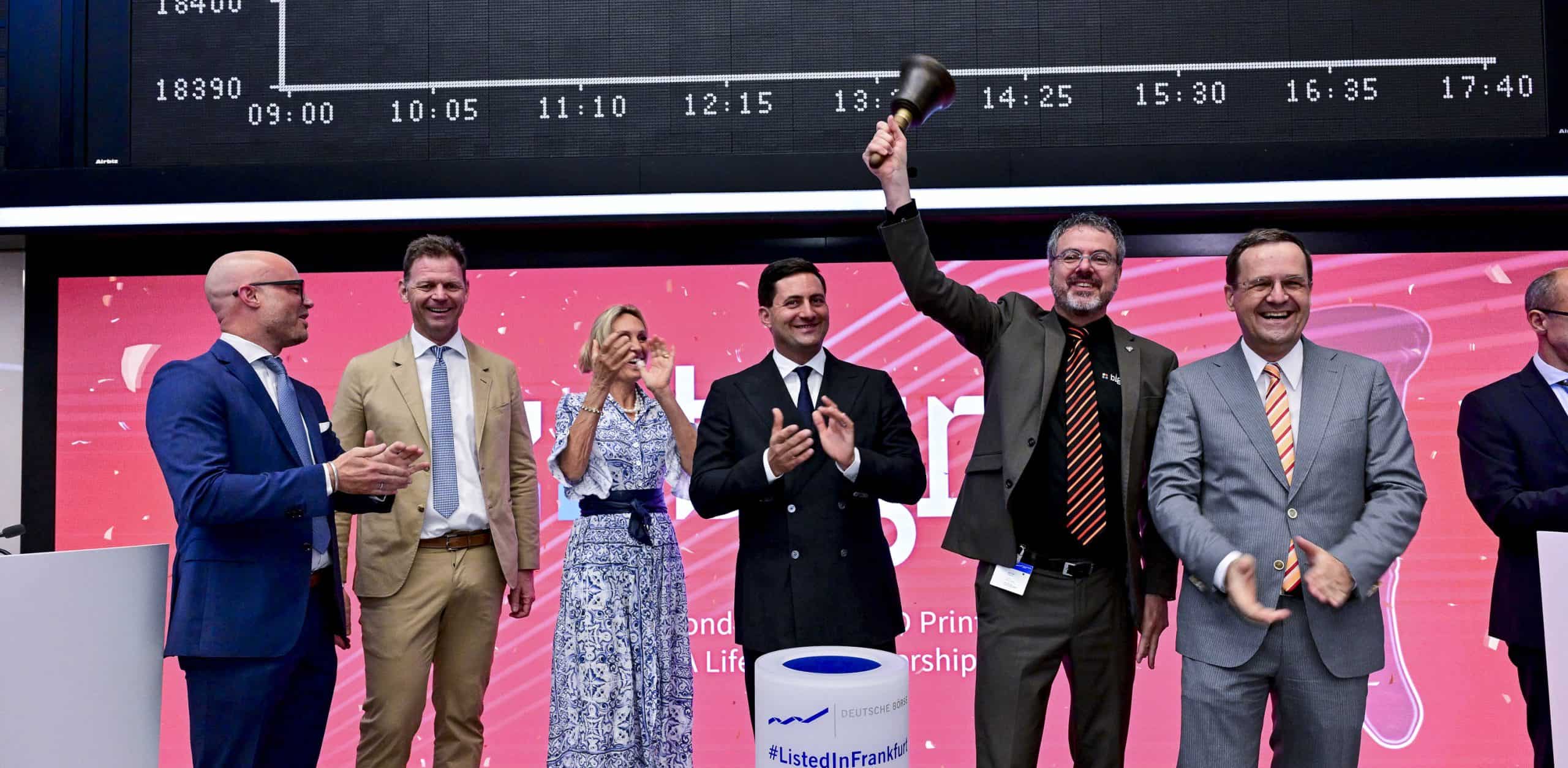 BigRep's bell ringing ceremony  on the Frankkfurt Stock Exchange trading floor