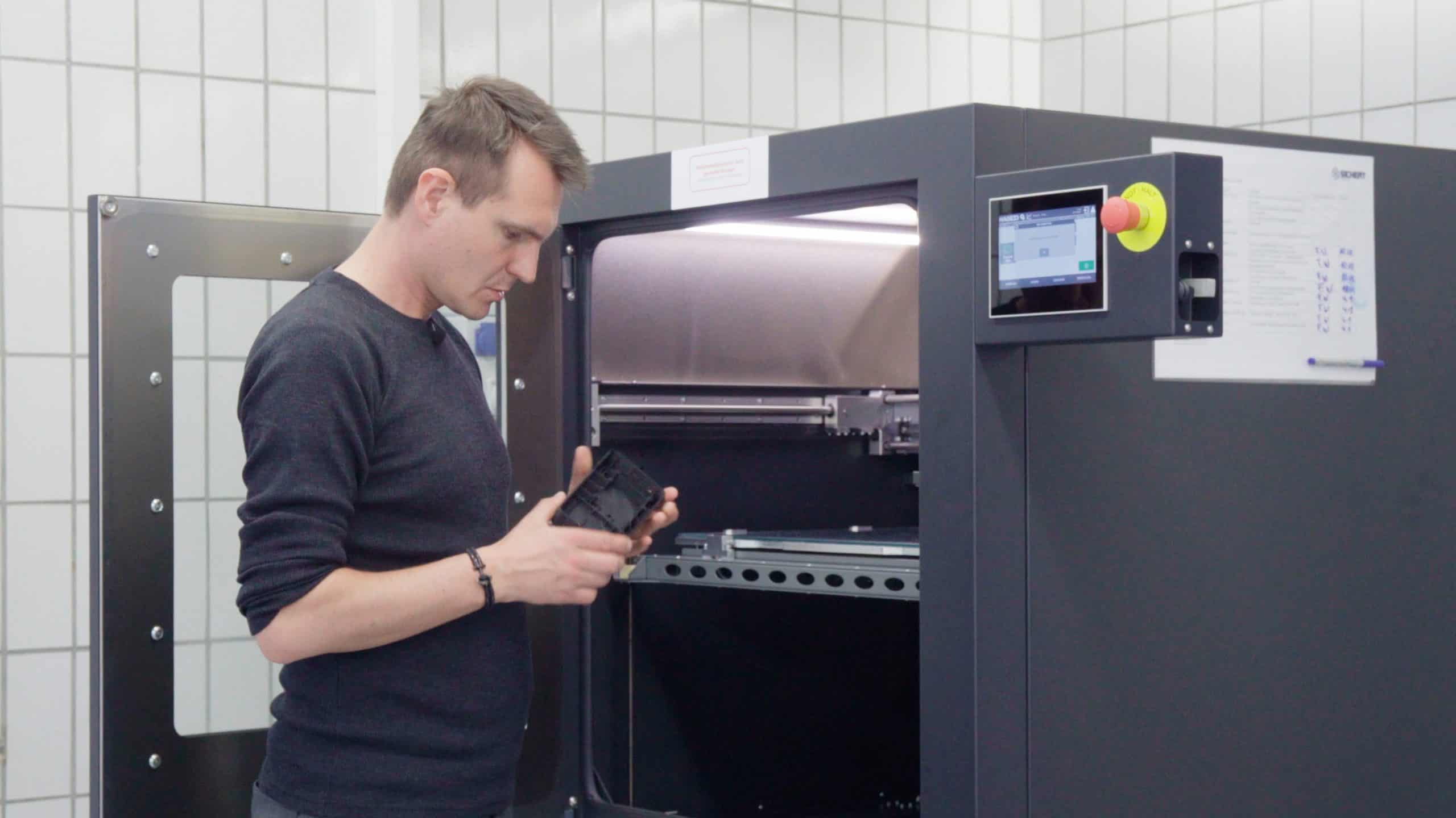 Sichert Blog IPSO 105 high temperature industrial plastic 3d printer