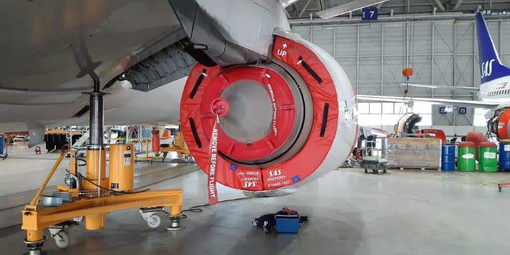 airplane-jet-engine-cover-plastic-wrap